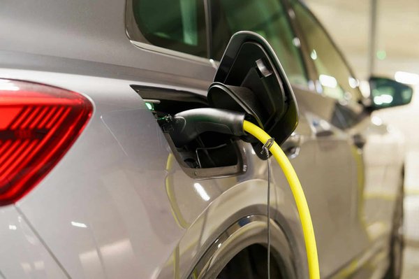 How to Establish a Comprehensive Electric Vehicle Charging Station Network in the UK: A Step-by-Step Guide